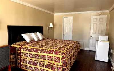 Downbeach Inn