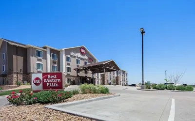 Best Western Plus Overland Inn