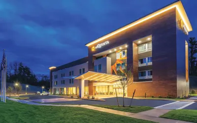 La Quinta Inn & Suites by Wyndham Clifton Park