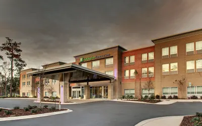 Holiday Inn Express & Suites Charleston NE Mt Pleasant US17, an IHG Hotel