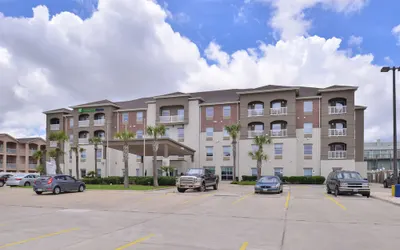 Holiday Inn Express & Suites Corpus Christi - N Padre Island, an IHG Hotel