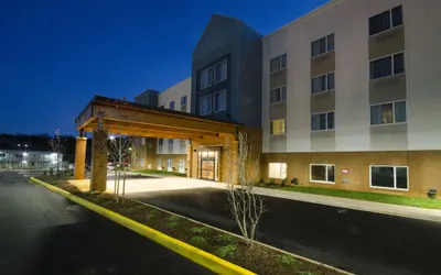 Country Inn & Suites by Radisson, Charlottesville-UVA, VA