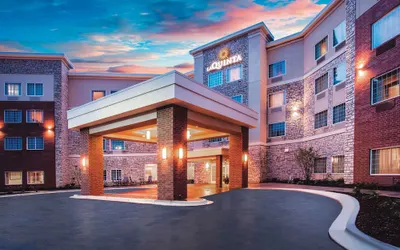 La Quinta Inn & Suites by Wyndham St. Paul-Woodbury