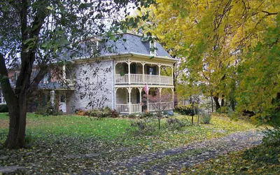 Fallen Tree Farm Bed & Breakfast