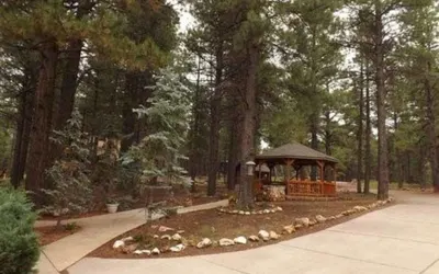 Arizona Mountain Inn and Cabins