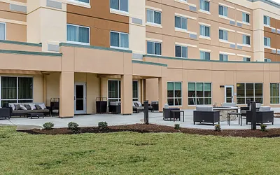 Courtyard by Marriott Somerset