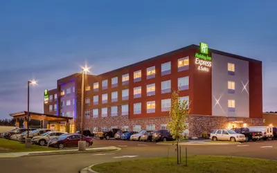 Holiday Inn Express & Suites Rice Lake, an IHG Hotel