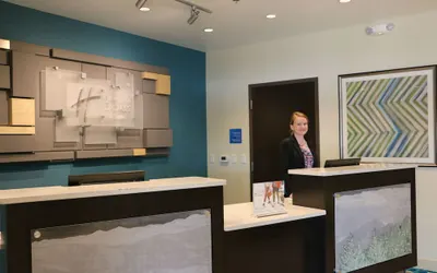 Holiday Inn Express & Suites Hendersonville SE - Flat Rock, an IHG Hotel