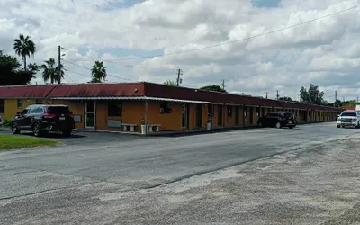 Budget Inn By OYO Edinburg Hwy 281