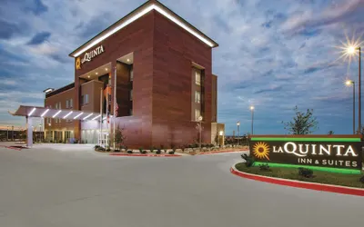 La Quinta Inn & Suites by Wyndham San Marcos Outlet Mall