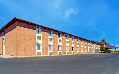 Capital O Amerihost Inn and Suites Mexico Hwy 54 MO