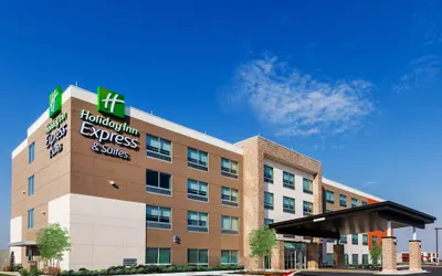 Holiday Inn Express & Suites Chanute, an IHG Hotel