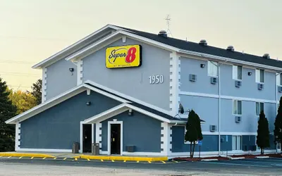 Super 8 by Wyndham Benton Harbor - St. Joseph