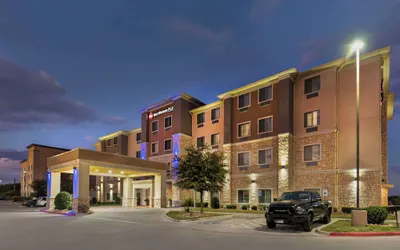 Best Western Plus Buda Austin Inn & Suites