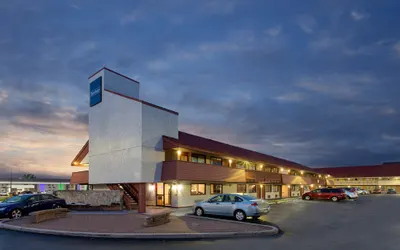 Travelodge by Wyndham Chicago - South Holland