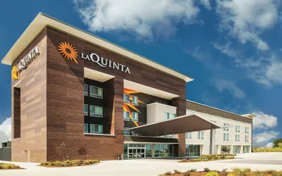 La Quinta Inn & Suites by Wyndham Wichita Northeast