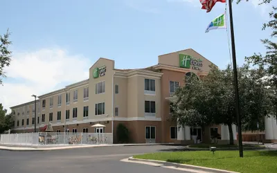 Holiday Inn Express Hotel & Suites Brooksville West, an IHG Hotel