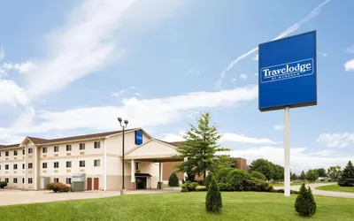 Travelodge by Wyndham Clinton Valley West Court