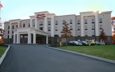 Hampton Inn & Suites Jamestown