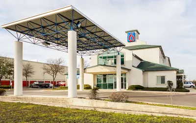 Motel 6 San Antonio, TX - Sea World North