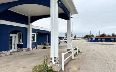 Apollo Lodge and RV Park