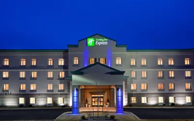 Holiday Inn Express Syracuse Fairgrounds, an IHG Hotel