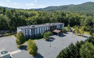 Hampton Inn & Suites Lake George