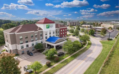 Holiday Inn Express and Suites Springfield Medical District, an IHG Hotel