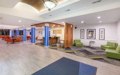 Holiday Inn Express Hotel & Suites Orange, an IHG Hotel