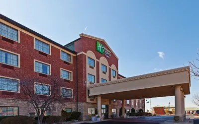 Holiday Inn Express & Suites Tulsa S Broken Arrow Hwy 51, an IHG Hotel