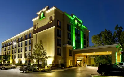 Holiday Inn & Suites Ann Arbor Univ Michigan Area, an IHG Hotel