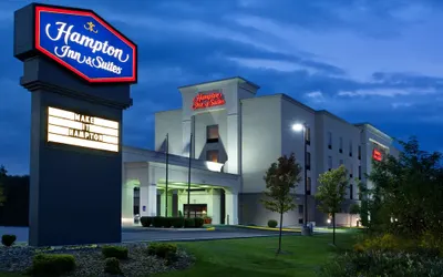 Hampton Inn & Suites Grove City