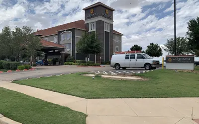 La Quinta Inn & Suites by Wyndham Lubbock North