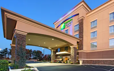 Holiday Inn Express Hotel & Suites Cookeville, an IHG Hotel