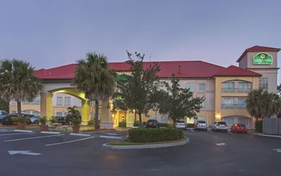 La Quinta Inn and Suites Fort Myers I-75