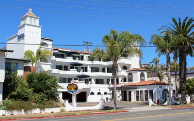 The Surfbreak Hotel