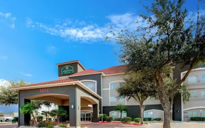 La Quinta Inn & Suites by Wyndham Mission at West McAllen