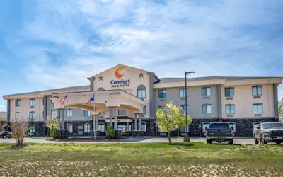 Comfort Inn & Suites