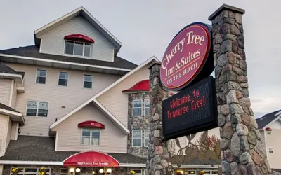 Cherry Tree Inn & Suites