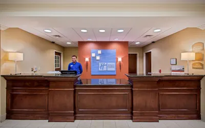 Holiday Inn Express & Suites Flowood, an IHG Hotel