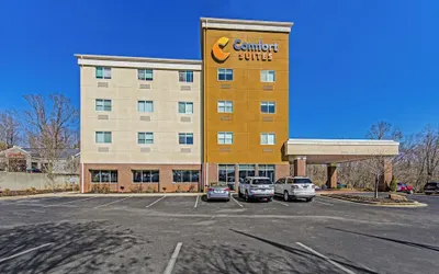 Comfort Suites Huntsville MidCity District at Research Park