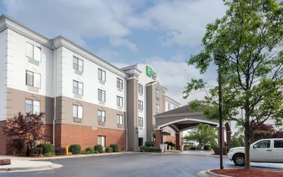 Holiday Inn Express & Suites Roanoke Rapids SE, an IHG Hotel