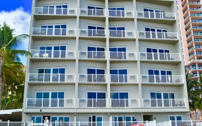 Sun Tower Hotel & Suites on the Beach