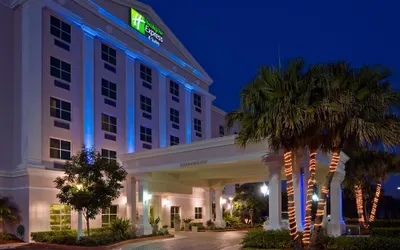 Holiday Inn Express & Suites Kendall, an IHG Hotel