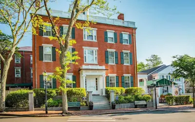 Jared Coffin House