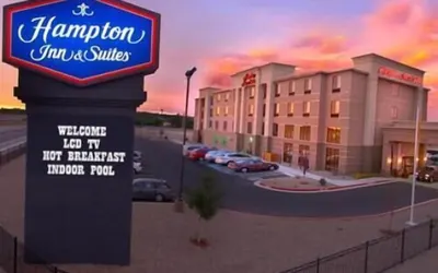 Hampton Inn & Suites Farmington