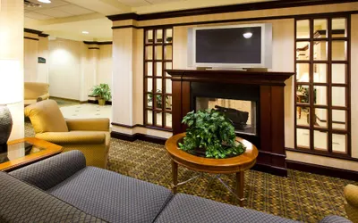 Holiday Inn Express Syracuse Airport, an IHG Hotel