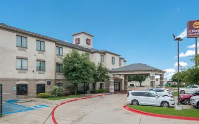 Clarion Inn & Suites Weatherford South