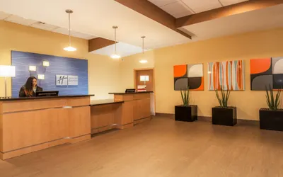 Holiday Inn Express & Suites Fort Lauderdale Airport South by IHG