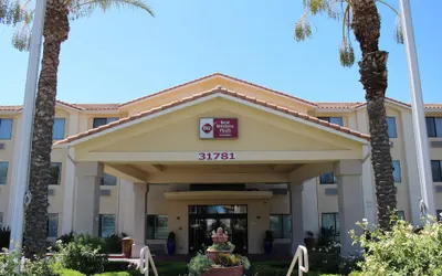 Best Western Plus Lake Elsinore Inn & Suites